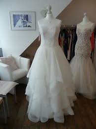 Check spelling or type a new query. Neu Annais Bridal Brautkleid Gr 40 Ivory Glitzer Glamour Volants Stufen Knopfe Ebay