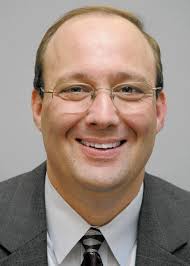 If you could have any pet, real or imaginary, what would it be? Why?