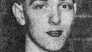 Mother of Cambuslang man Mark Henderson who died in the Falklands War sees  plaque unveiled to her son