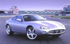 Jaguar Xkr Front Right Car Picture Old And New Car Pics Jaguar Jaguar Xk8 Jaguar Car