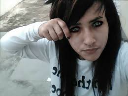 Share the best gifs now >>>. Emo Girl Black Hair Discovered By Razorr On We Heart It