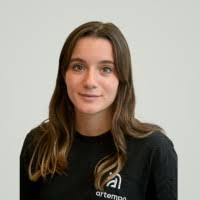 3 "Victoria Maliszewski" profiles