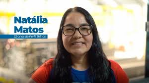 Por trás de cada entrega, tem alguém que faz com orgulho., Hoje, quem conta  sua história é a @nataliamariamatos , colaboradora da Perfil Telhas que  representa o que temos de mais valioso: as pessoas ...
