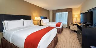 Holiday Inn Express Suites El Paso Airport Hotel By Ihg Choose radisson hotel el paso airport to enjoy great service with a free airport shuttle, indoor and outdoor pools, and delicious dining. holiday inn express suites el paso