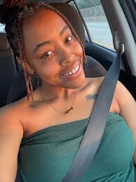 Hi I'm Sara a 62 year old dull woman now living in Donegal, Ireland. My  hobbies are sea swimming, telling people about my sea swims & my friend  Sammy the seal &