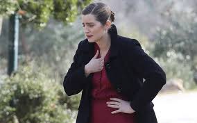 Η επανάσταση εναντίον της μαμάς του, κι η απορία για το αν έχει δουλέψει ποτέ του. Maria Kitsoy Etsi Exase Kila En Mesw Karantinas Tempo24 News