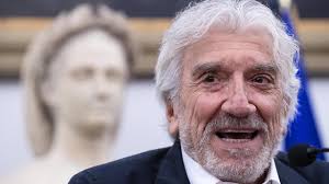 He died on november 2, 2020 in rome. Morto Gigi Proietti Addio Al Grande Mattatore D Italia I Funerali Il 5 Novembre In Piazza Del Popolo La Repubblica