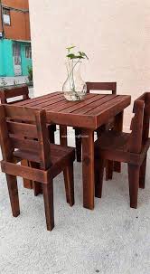 To Have A Lovely Cup Of Coffee With Your Loved Ones You Can Dramatic Choose With This Amazing Idea Of T Pallet Dining Table Wood Pallets Wood Pallet Furniture