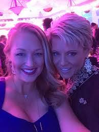 Julie Weintraub's Instagram, Twitter & Facebook