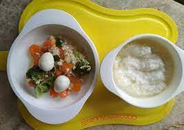 Goreng bawang merah dan bawang putih lalu masukan kedalam nasi yang sudah di rebus kedalam air. Langkah Mudah Untuk Membuat Mpasi 9 Bulan Bubur Capcay Ayam Telur Puyuh Yang Enak Kreasi Masakan