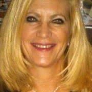 Laura Luttrell (momousky)