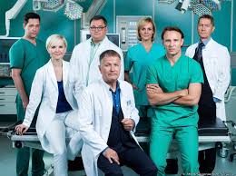 Dieser Star Verlasst Die Serie Aber Nicht Freiwillig In 2020 In Aller Freundschaft Vater Und Sohn Star Wars