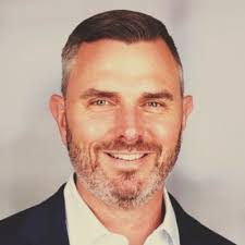 Lori Paredes's Instagram, Twitter & Facebook