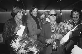 Discografía de jules de corte. File Jules De Corte Krijgt Louis Davidsprijs Van Louis Van Dijk In Amstelveen Rogier Bestanddeelnr 928 2884 Jpg Wikimedia Commons