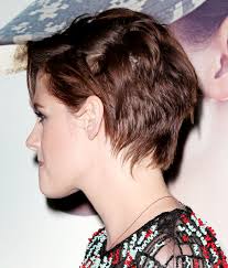Hey guys here are some of the best hairstyles worn by twilight star kristen stewart. Kristen Stewart Has A New Short Haircut And The Most Amazing Smoky Eyes The Skincare Edit