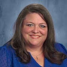 Heather Resh's Instagram, Twitter & Facebook