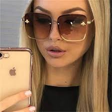 Les verres miroir sont à la mode. Epingle Sur Glasses Watches
