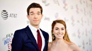 John mulaney was born on august 26, 1982 in chicago, illinois, usa as john edmund mulaney. U K 4geav K1cm
