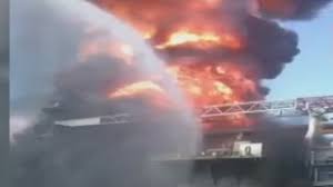 Deepwater horizon was an offshore drilling rig located in the gulf of mexico, about 250 miles southeast of houston. Deepwater Horizon Movie Vs True Story Of Mike Williams Explosion