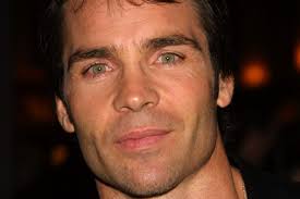 Tributes have been paid to soap star jay pickett following his death aged 60 on friday. Mo5f9o Y2wpwom