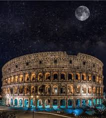 Lugares Fantasticos Del Mundo Luna Llena Sobre El Coliseo De Roma Italia Italy Pictures Colosseum Rome Rome Italy Colosseum