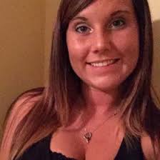 Chelsea Romine's Instagram, Twitter & Facebook