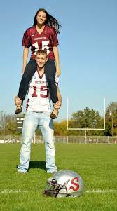 This Would Be Cute If Nick Still Played Football Sadly I M About 6 Years Too Late Haha Football Couples Football Boyfriend Football Couple Pictures