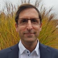 Julian Messer's Instagram, Twitter & Facebook