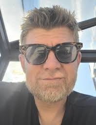 Benjamin Dale's Instagram, Twitter & Facebook