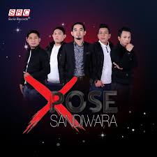 Untuk melihat detail lagu kasihnya laila klik salah satu judul yang cocok, kemudian untuk link download kasihnya laila ada di halaman berikutnya. Download Lagu Untuk Laila Mp3 Song Free Lagu Untuk Laila By Akim The Majistret Lyrics Online Joox