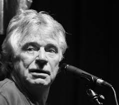 The great "Girls Talk" single released 40 years ago today...May 25, 1979.  And channeling the Beatles' rooftop concert in this video, Dave gets a  little help from his friends known as Rockpile.