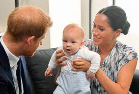 Meghan markle & prince harry's son archie loves baby daughter. Meghan Markle And Prince Harry S Son Archie Reportedly Loves Being Outside In Nature Glamour