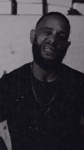 #ELHATE , ..."Con una te saludan con la otra te acuchillan se les siente  hate el odio entre los dientes".., #album #SIEMPREESCUELA vol ll,  #omarfalcon 🙏🏾⚡️, @doriancracken 🦾⚡️, @romarpht 🎥🙏🏾⚡️, #klok ...