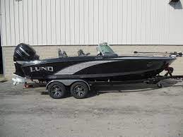 Lund Boats Mr Outboard S Watersports Marine Fishing Walleye Boats Lund Fishing Boats Used Boats