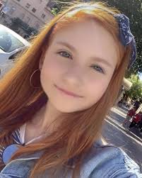 Metro y medio de puro amor � instagram & twitter : Nath Campos Bio Age Net Worth In Relation Nationality Body Measurement Career