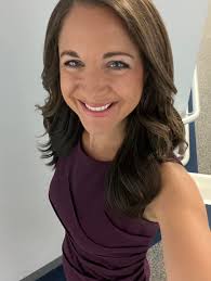 Good Wednesday morning everyone! We're halfway through the week, and we're  off to a warm start out there! It was already in the upper 60s as I made my  way down to