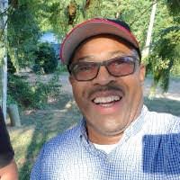 Leonard Wiggins's Instagram, Twitter & Facebook