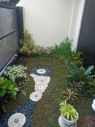 Tapi jangan sampai kamu menyepelekan keberadaan taman ini ya. Jasa Ahli Dalam Dekorasi Taman Rumah Bikin Taman Asri Sejuk Dan Hijau Dekorasi Rumah 818111271