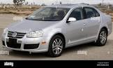 Volkswagen-Jetta-(2005)