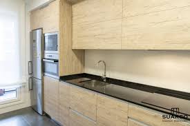 Cuál es el mejor encimeras de cocina de madera del 2020 ⇨ míralo aquí ✔ análisis, opiniones y ofertas ✔ tablero para mesas, muebles, encimeras de cocina, barras, decoración, carpintería. Cocina Tonos Madera Y Encimera Granito Negro Cocinas Suarco Fabrica Y Diseno De Cocinas