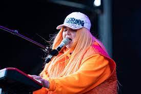 The singer and a group of her fellow ghouls then break into a dance routine reminiscent of the iconic. Tones And I Review There S More To This Star Than Dance Monkey London Evening Standard Evening Standard