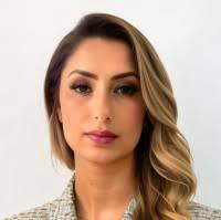 Sarah Schlindwein's Instagram, Twitter & Facebook