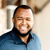 Meredith Bromley's Instagram, Twitter & Facebook