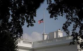 Half mast — noun the position of a flag partly lowered, in respect for the dead or in signal of distress • • • main entry: Trump Orders Us Flags Lowered To Half Staff For American Covid 19 Victims