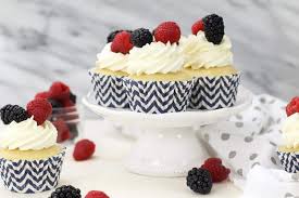 This Easy Whipped Cream Recipe Is Stabilized With Mascarpone Recipe Cake Frosting Recipe Easy Whipped Cream Recipe Cream Recipes