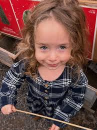 I'm a mother, I'm a daughter, I'm beautiful, I'm strong! 💪🏼❤️#camera  #cameraready #photography #photographer #beauty #momlife #model #modeling