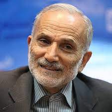 ابراهیم کارخانه ای نویسنده کتاب نگاه سرنوشت ساز
