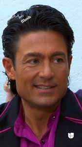 OMG! Eva le confesó a Nacho que Lupita se besó con Facundo. 🤥 🤐 ¿Logrará  separarlos? No te pierdas esta noche #GolpeDeSuerteUS 8p/7c por Univision.  #TVContent