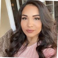 Elizabeth Iniguez's Instagram, Twitter & Facebook