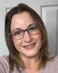 Melissa Belding's Instagram, Twitter & Facebook